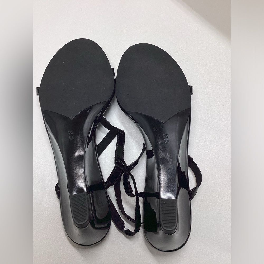 Vaneli Mohan T-strap Wedge Sandals In Black Size 9.5 - Picture 10 of 11
